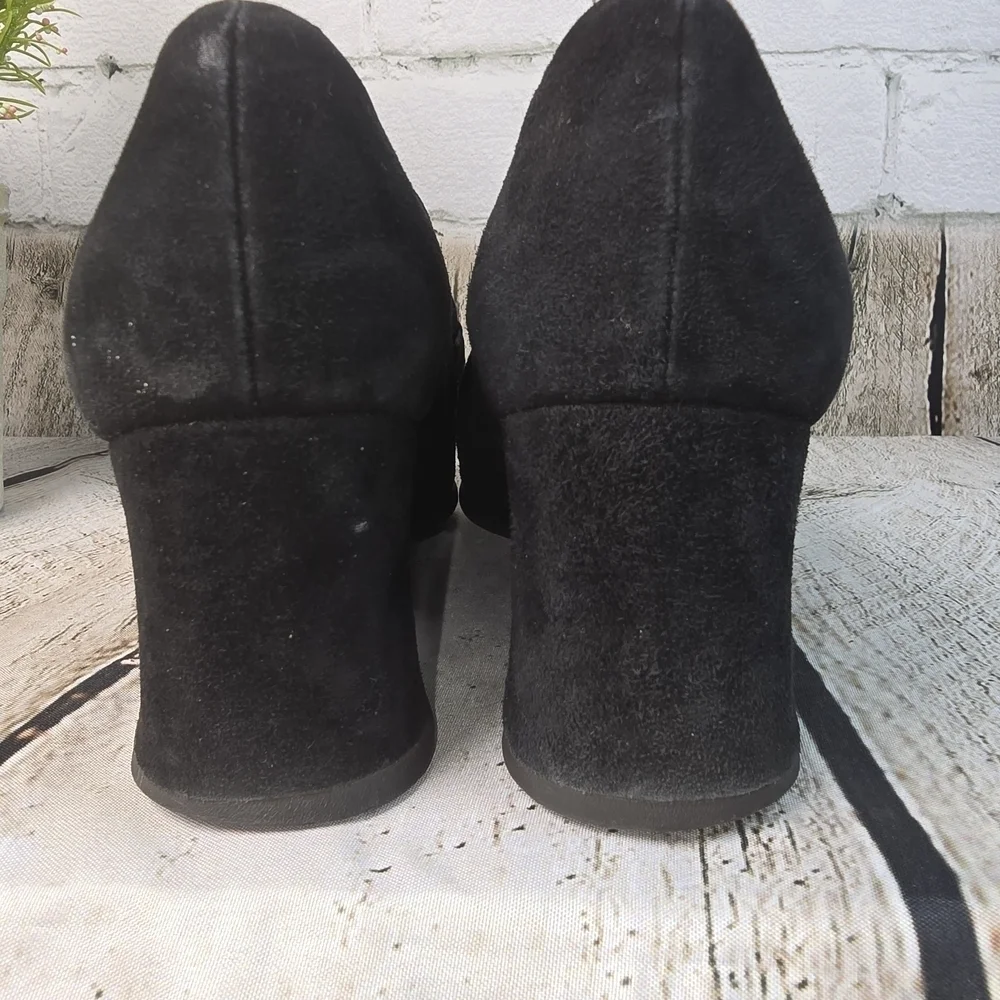 STUART WEITZMAN BLACK SUEDE BLOCK HEELED LOAFER CHAIN DETAIL WOMENS SIZE 7